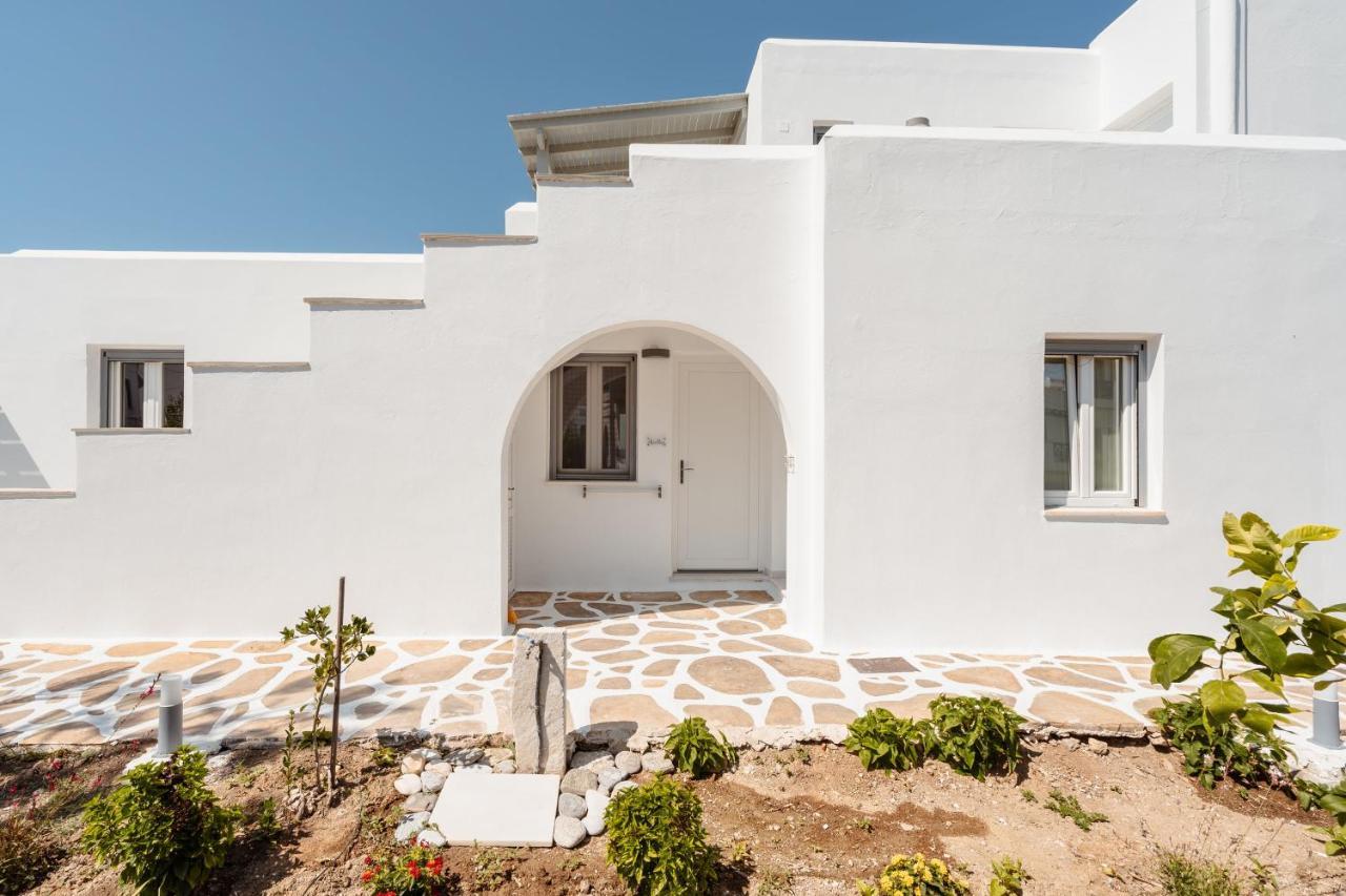 Celestial Seaview Apartments-Portara Naxos City ภายนอก รูปภาพ